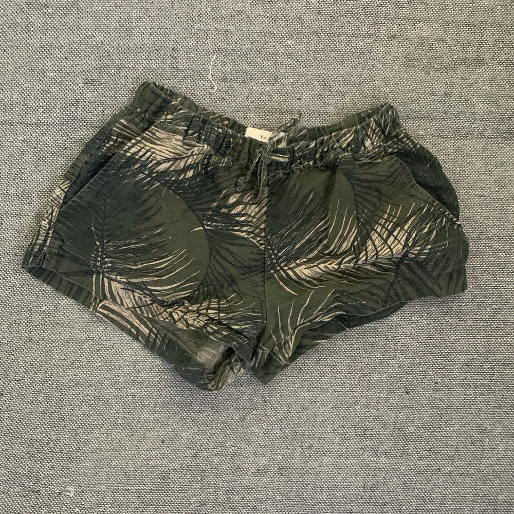 tna shorts